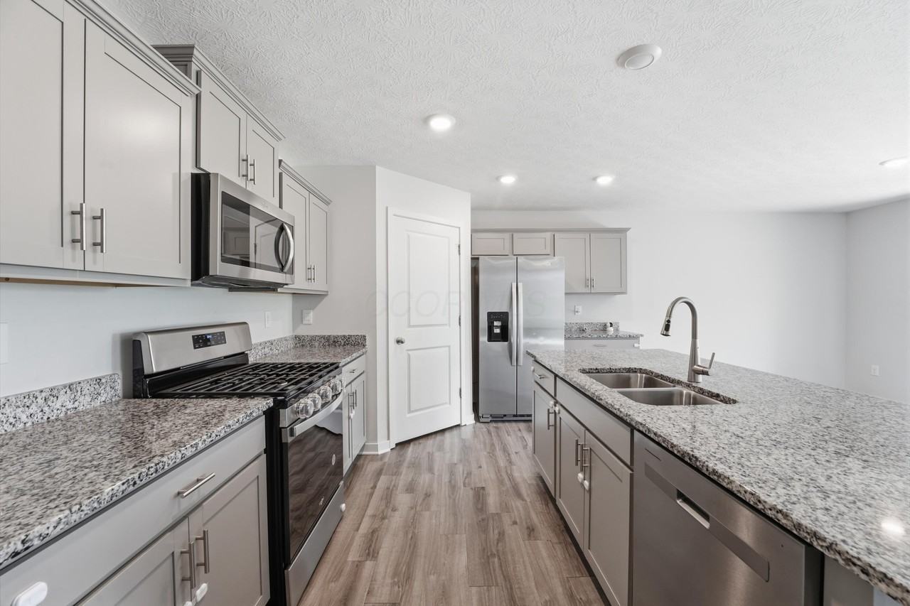 3040 Wyntree Dr - Photo 6 of 27