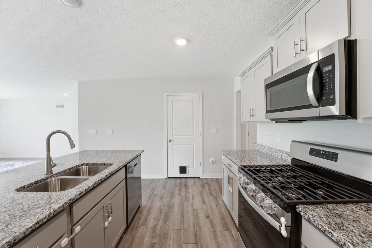 3040 Wyntree Dr - Photo 7 of 27