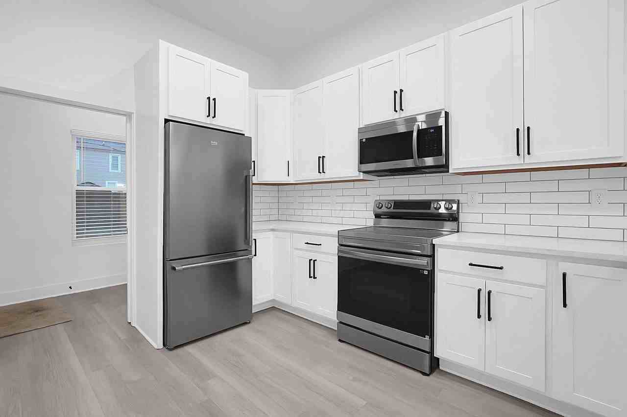 932 Wagner St - Photo 6 of 12