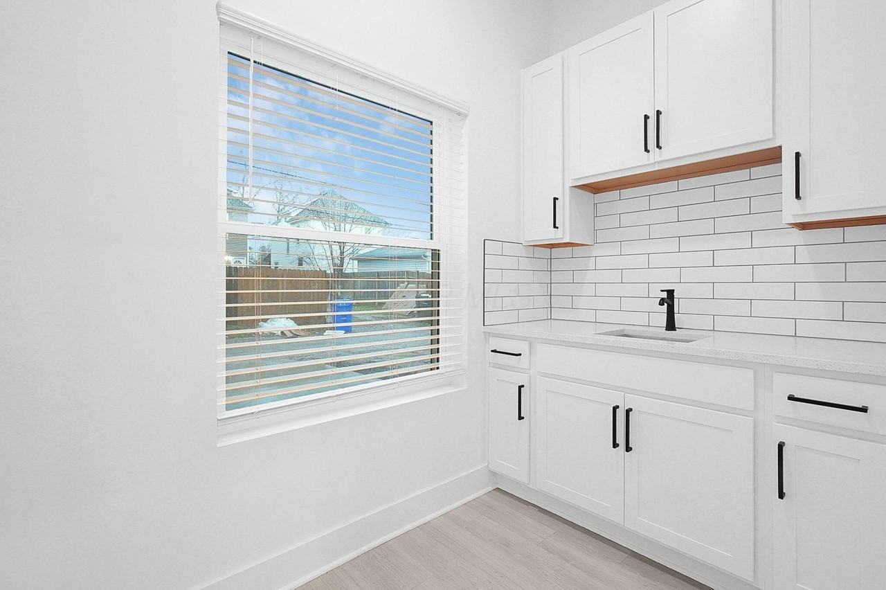 932 Wagner St - Photo 7 of 12