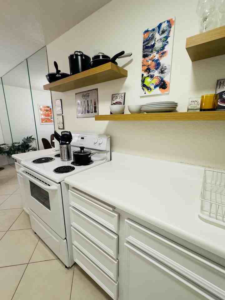 2801 N Los Felices Cir E #D102 - Photo 4 of 24