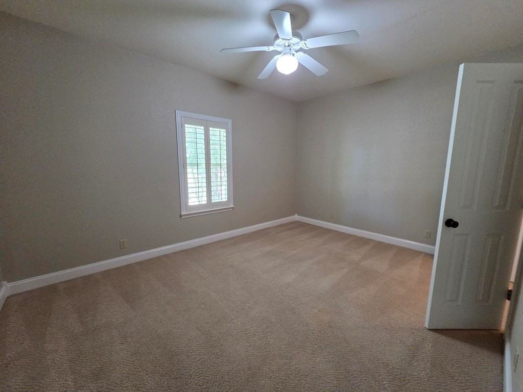 2150 Hedgestone - Photo 6 of 22