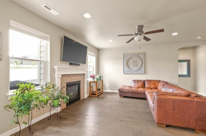 18106 E 19th Ave - Photo 6 of 26