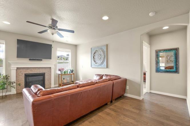 18106 E 19th Ave - Photo 7 of 26