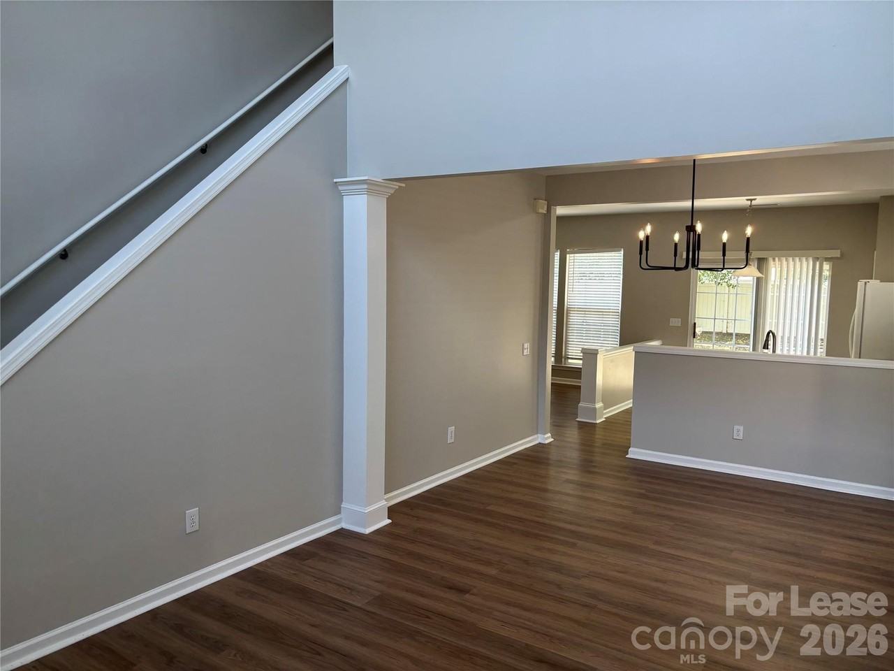 2435 Normancrest Ct - Photo 4 of 34