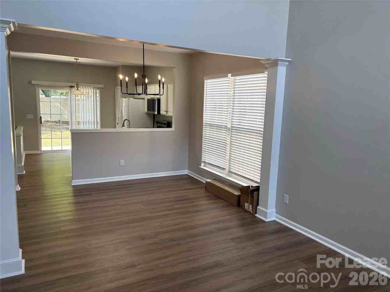 2435 Normancrest Ct - Photo 5 of 34