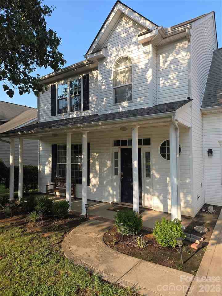 935 Woodington Ln - Photo 4 of 33