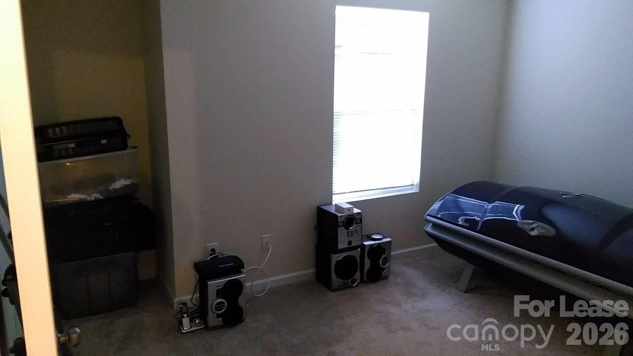 11312 Deer Chase Ln - Photo 4 of 10