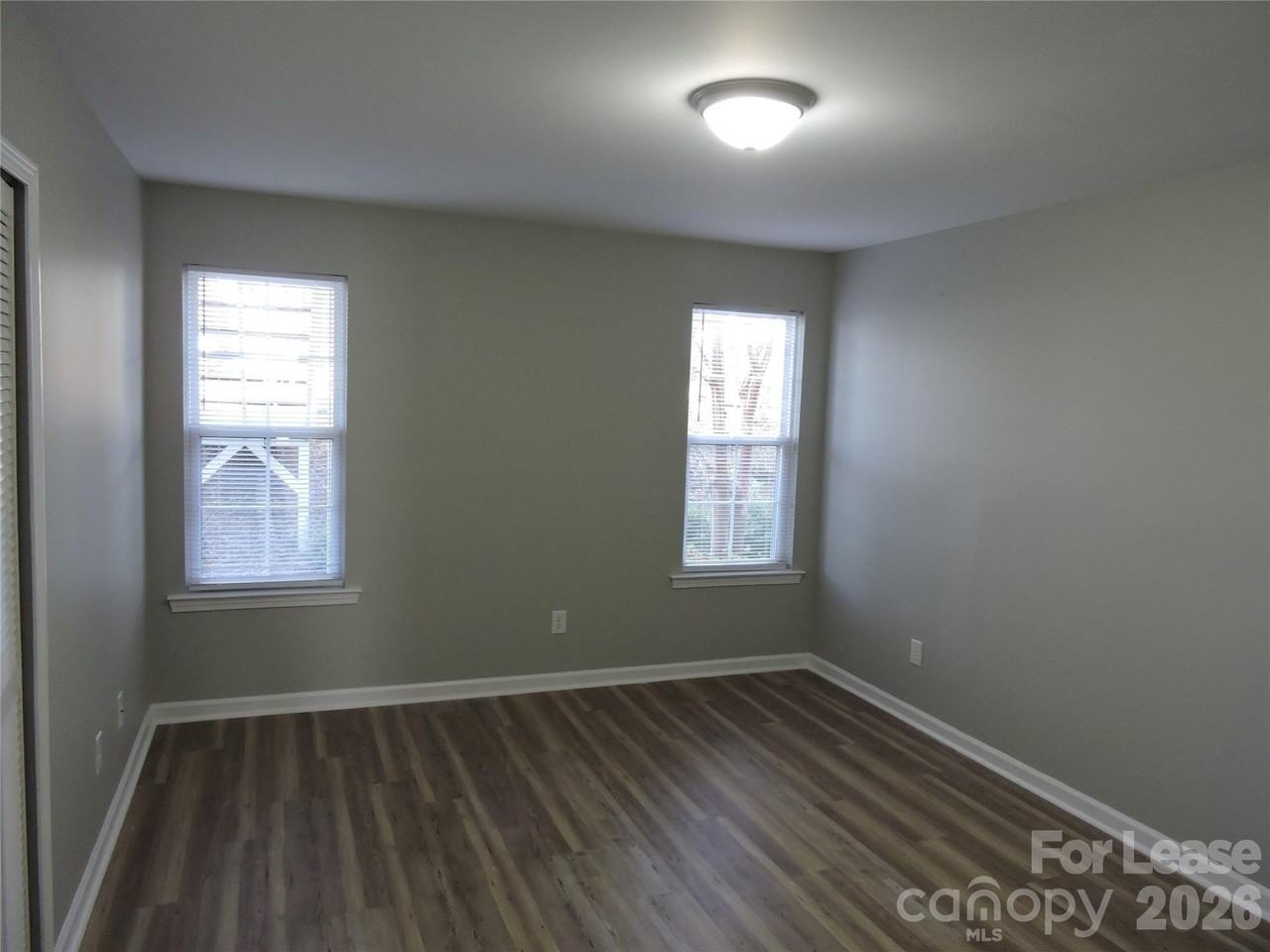 3903 Florham Pl - Photo 5 of 12