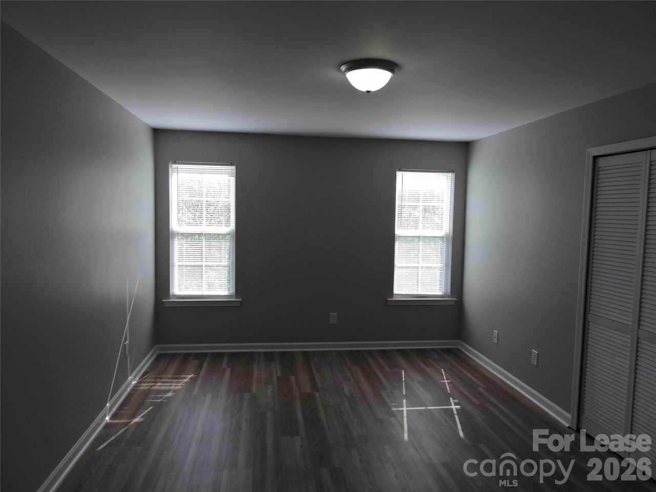 3903 Florham Pl - Photo 6 of 12