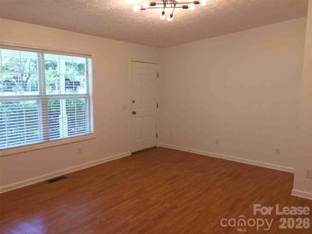 3B Fielding St - Photo 5 of 12