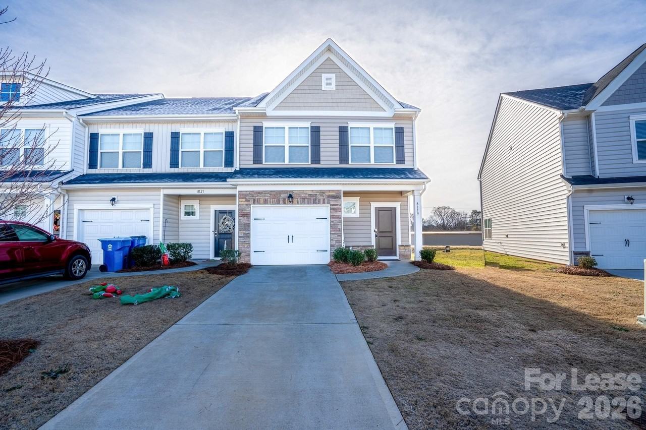 8119 Sheffield Dr - Photo 6 of 47