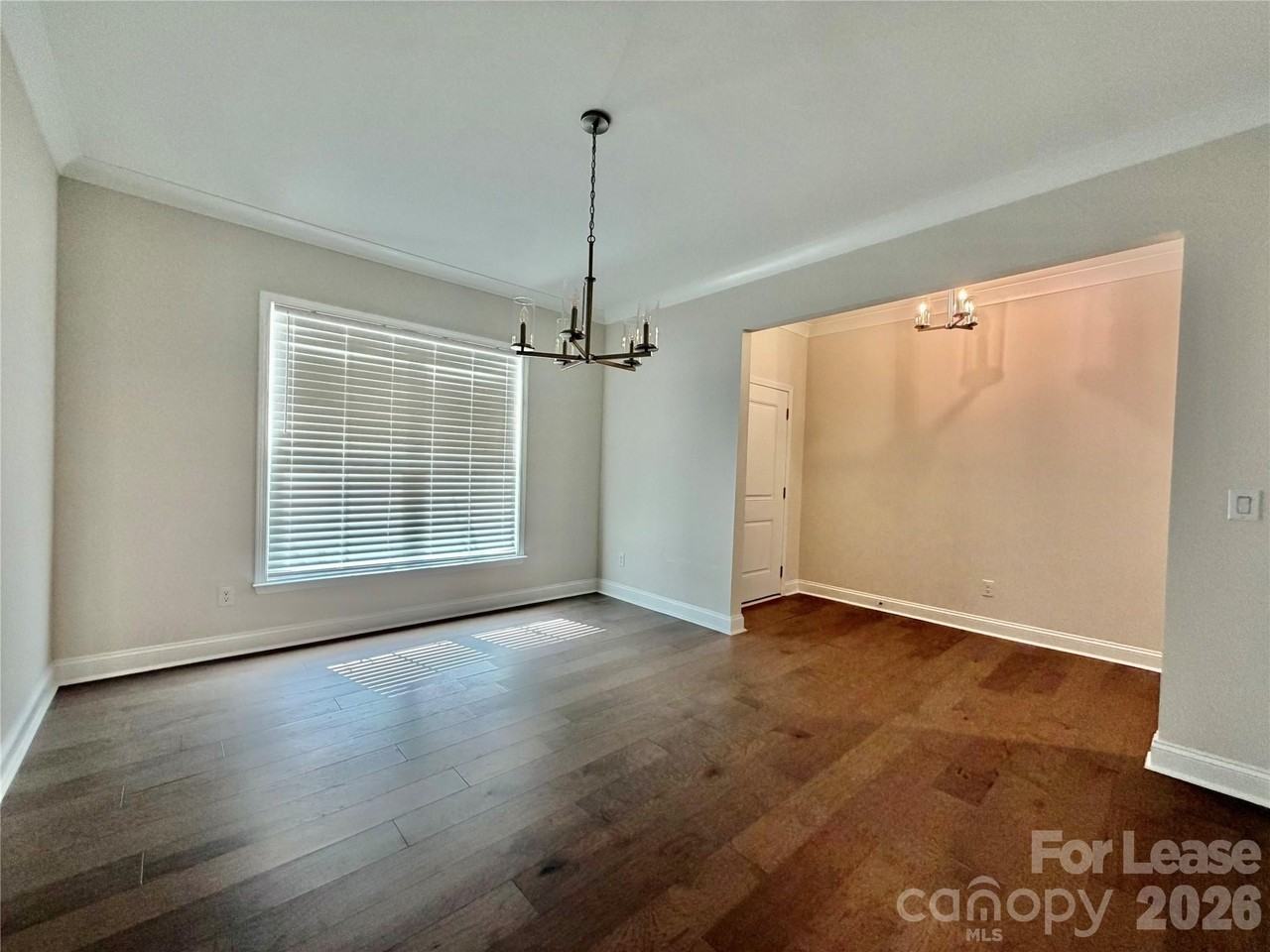 11212 Glasden Rd - Photo 4 of 45
