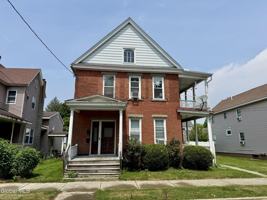 featured image of 606 Broadway #1