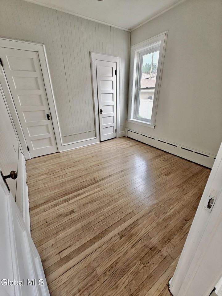 606 Broadway #1 - Photo 6 of 23