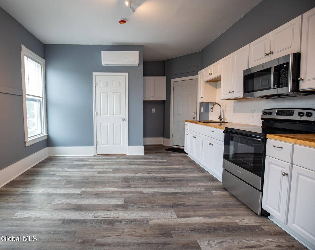 108 Division St #2 - Photo 6 of 14