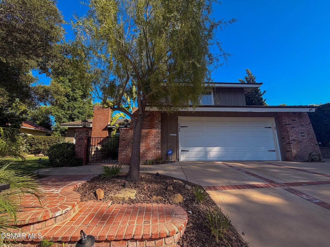 2344 Highgate Rd - Photo 2 of 44