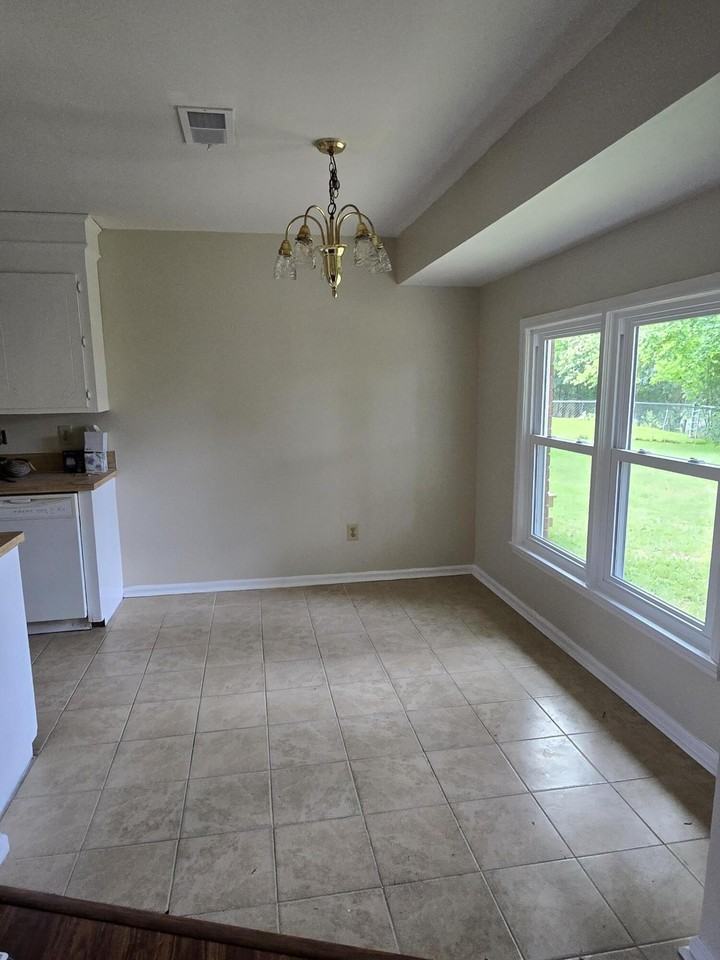 112 Totem Ct - Photo 6 of 13