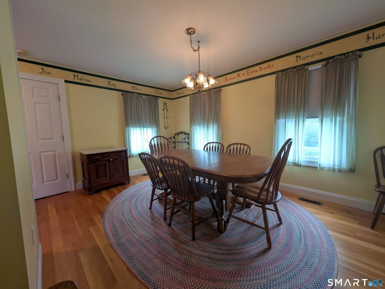 10 Shore Rd - Photo 5 of 26