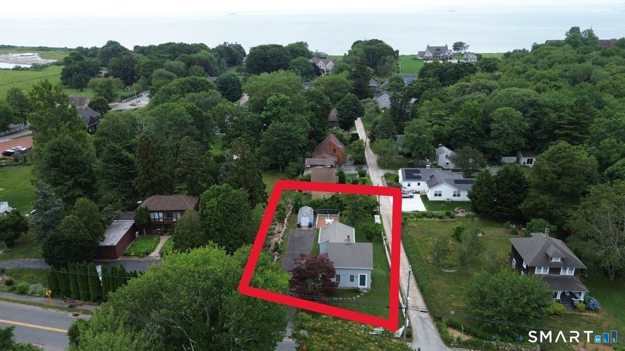 10 Shore Rd - Photo 3 of 29