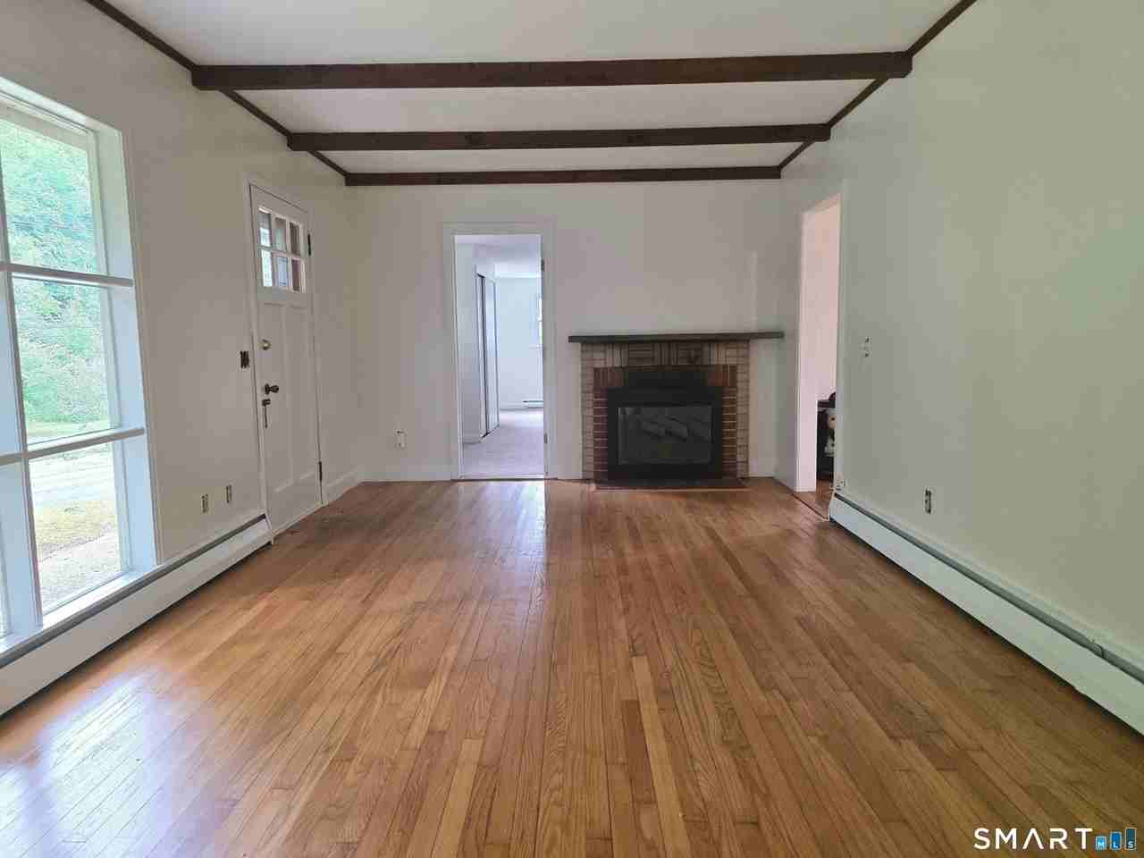 650 Main St N - Photo 5 of 16