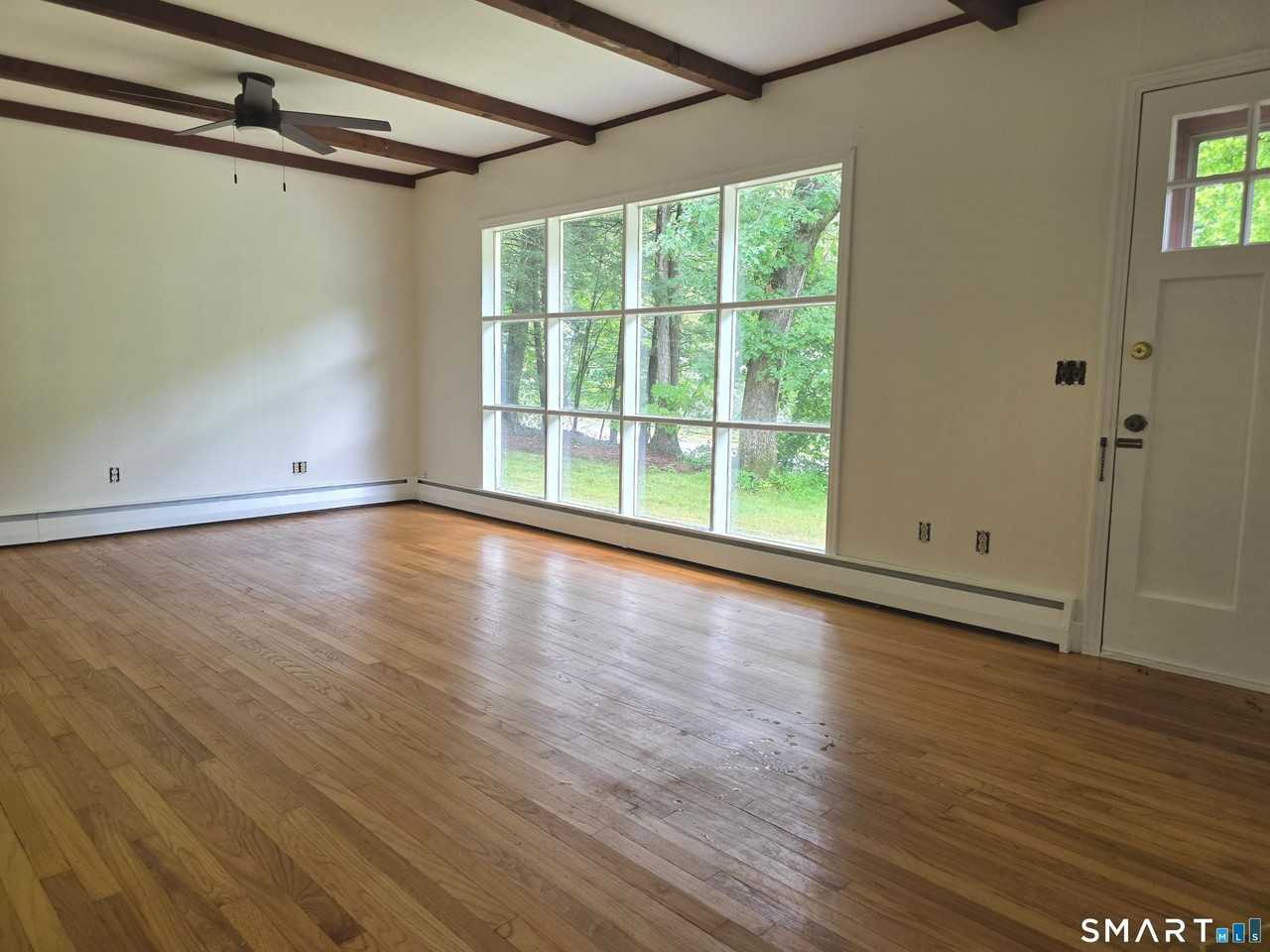 650 Main St N - Photo 7 of 16
