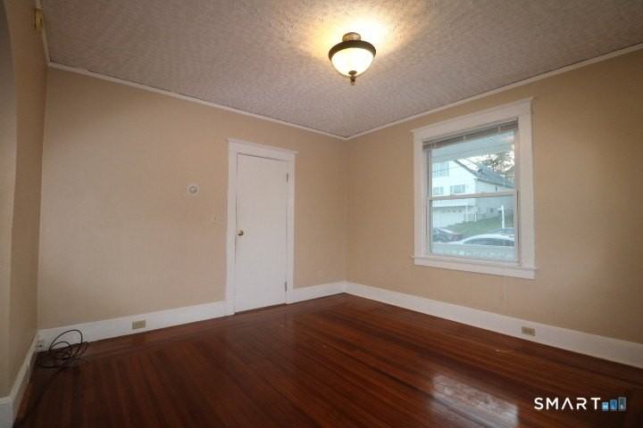 88 Riverview Ave - Photo 2 of 7
