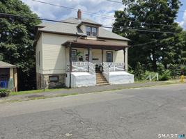 featured image of 449 Wilson St