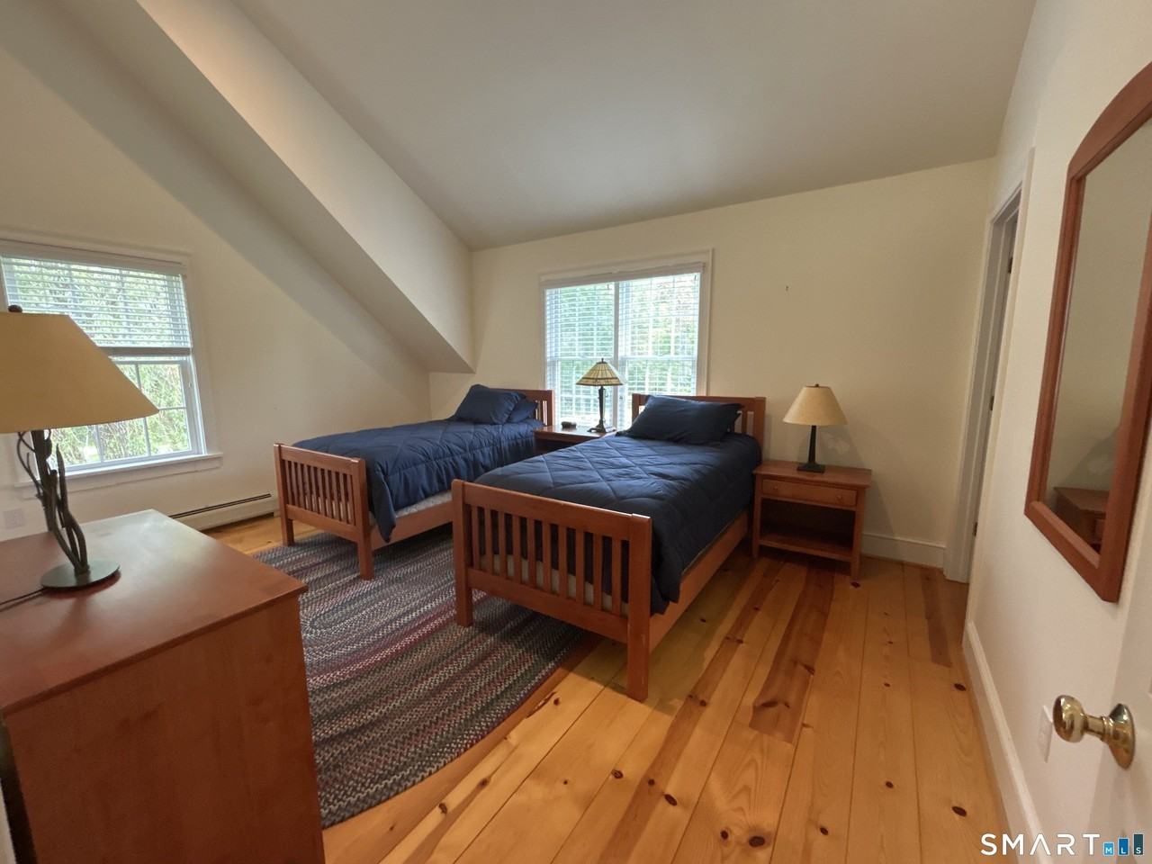 19 Robin Hill Ln - Photo 6 of 8