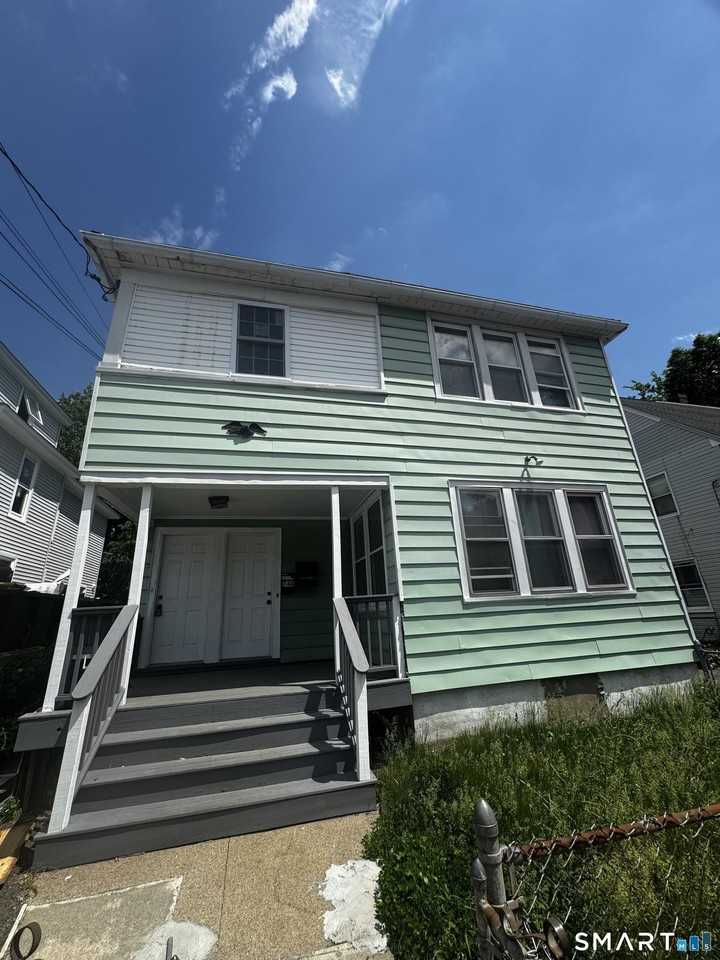 744 Park St