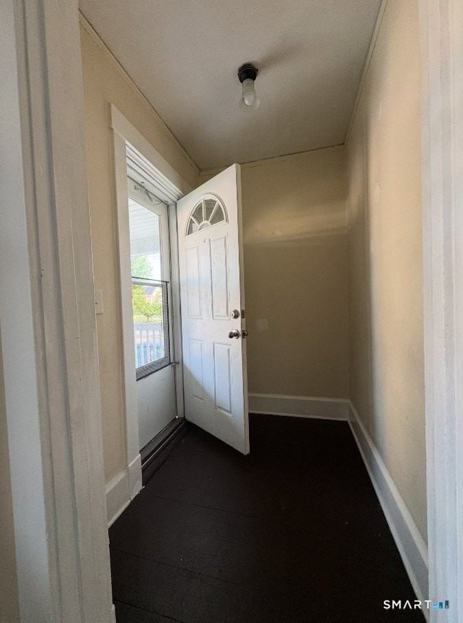 144 Montauk Ave - Photo 3 of 11