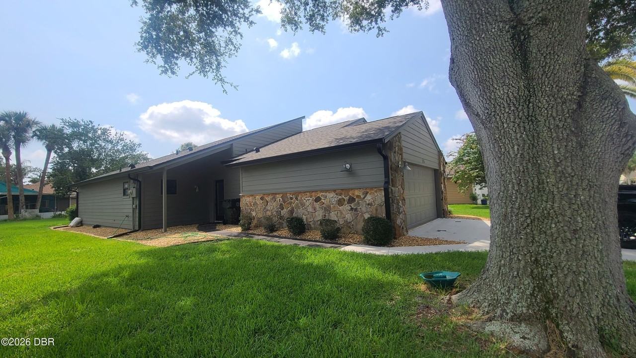 176 Gull Cir N - Photo 4 of 29