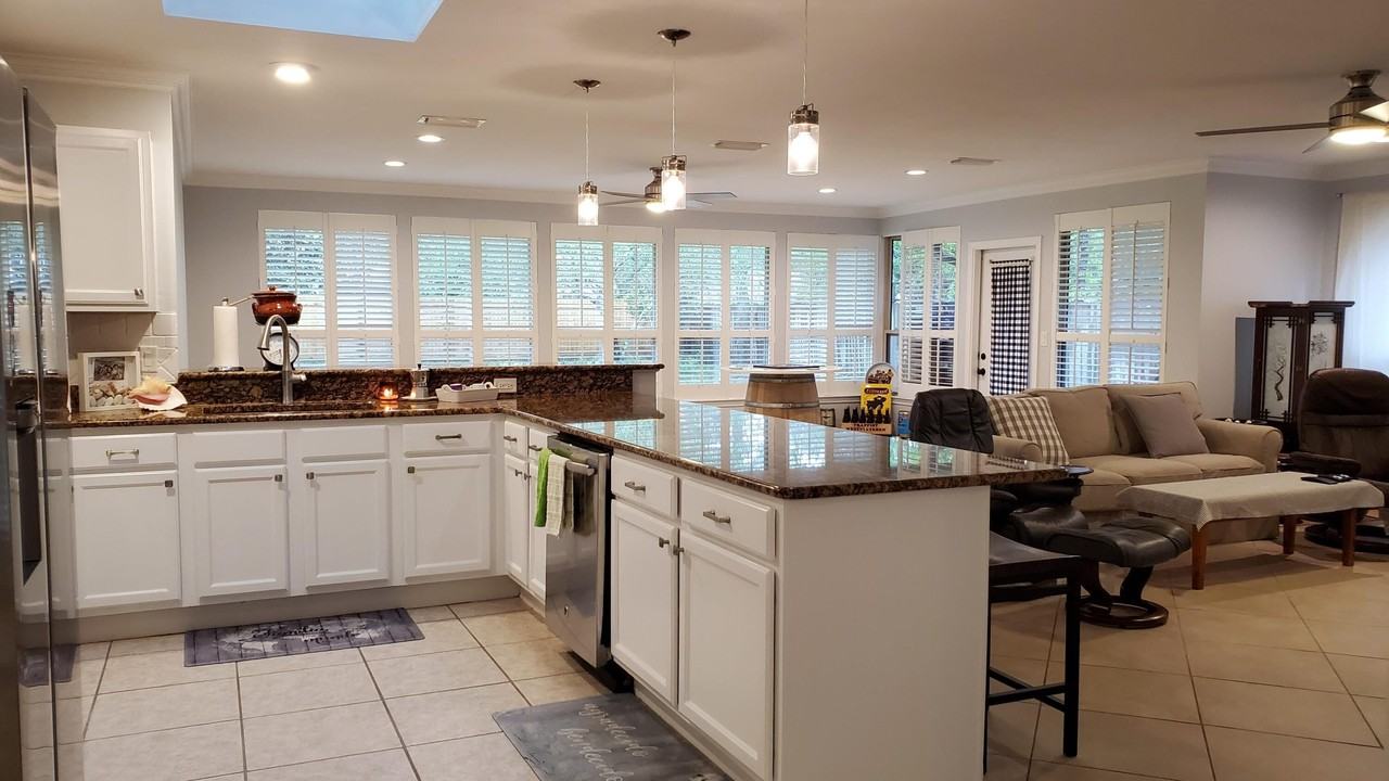 726 Saint Thomas Cv - Photo 3 of 11