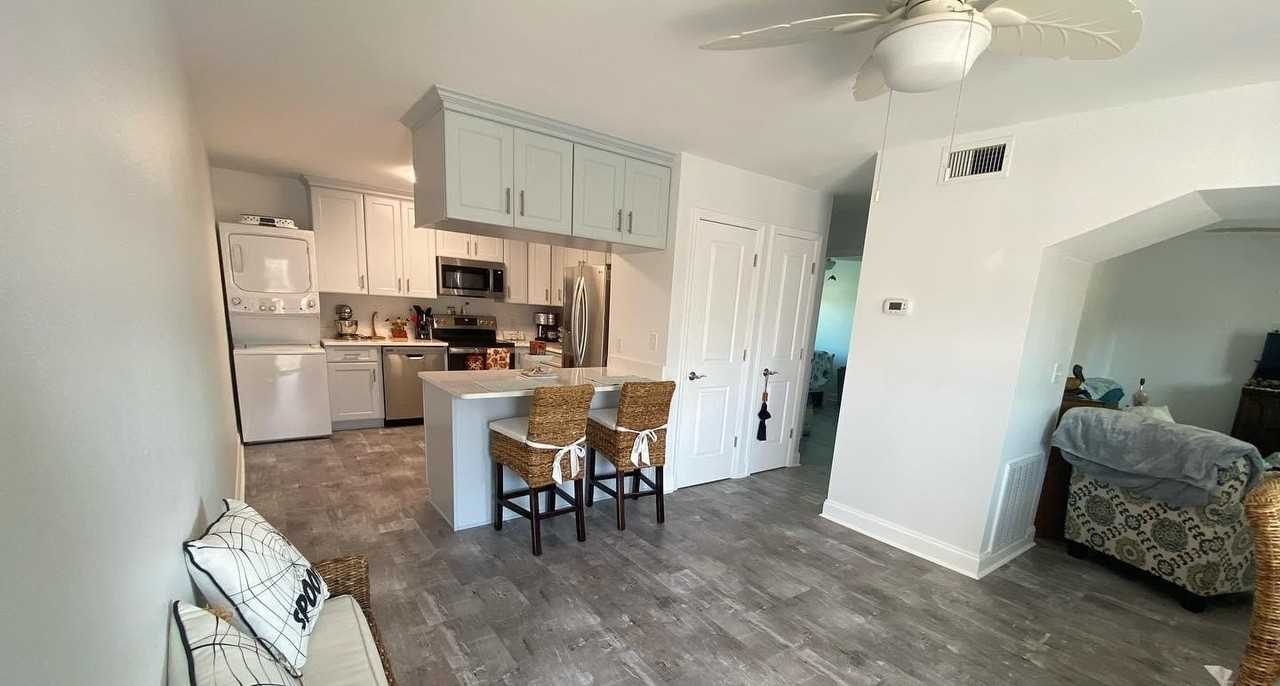 315 Bream Ave #207 - Photo 3 of 50