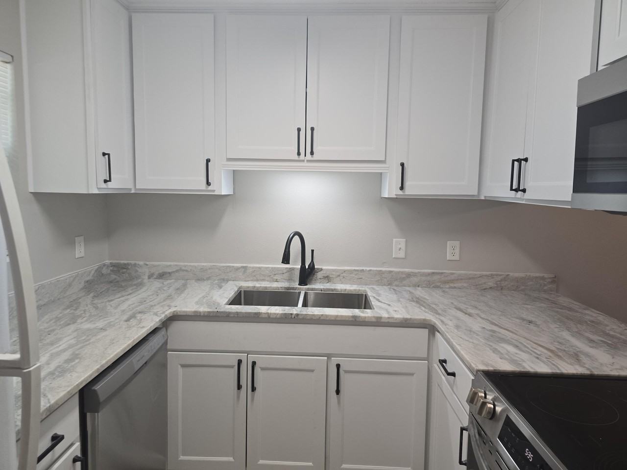 17 7th St #2 - Photo 4 of 50