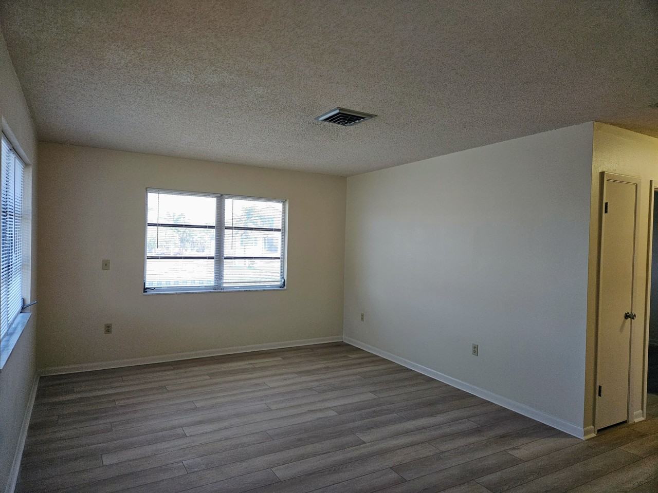 360 137th Avenue Cir #1 - Photo 2 of 24