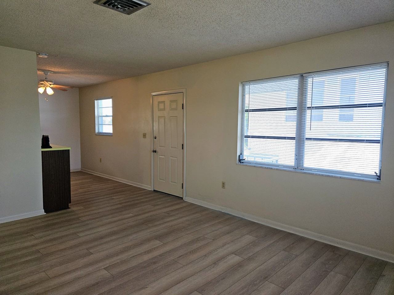 360 137th Avenue Cir #1 - Photo 4 of 24