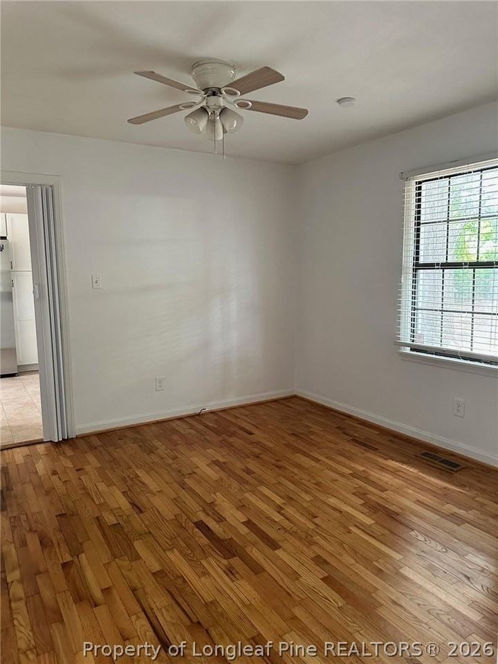 4945 Redwood Dr - Photo 4 of 11