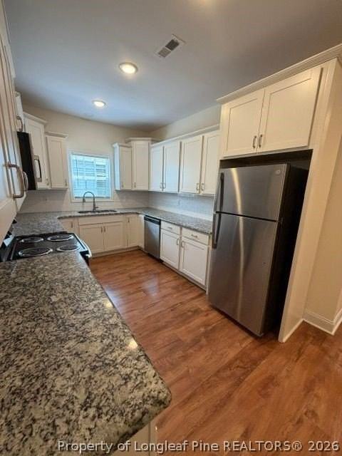 913 Linwood Ave - Photo 6 of 21