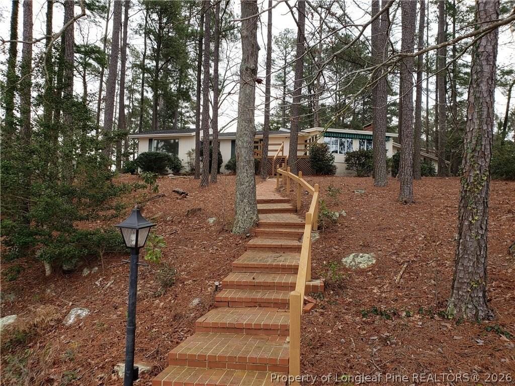 9 Dixie Dr - Photo 5 of 37