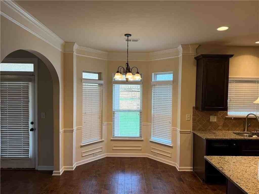 852 Nevis Way - Photo 4 of 22