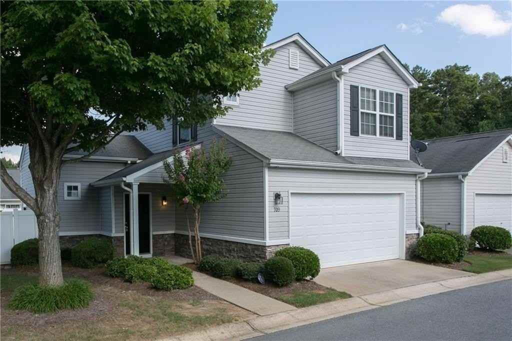 709 Bedford Ct - Photo 2 of 30