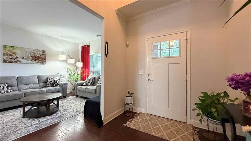 1810 Kingsbridge Ct - Photo 2 of 32
