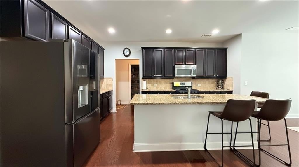 1810 Kingsbridge Ct - Photo 7 of 32