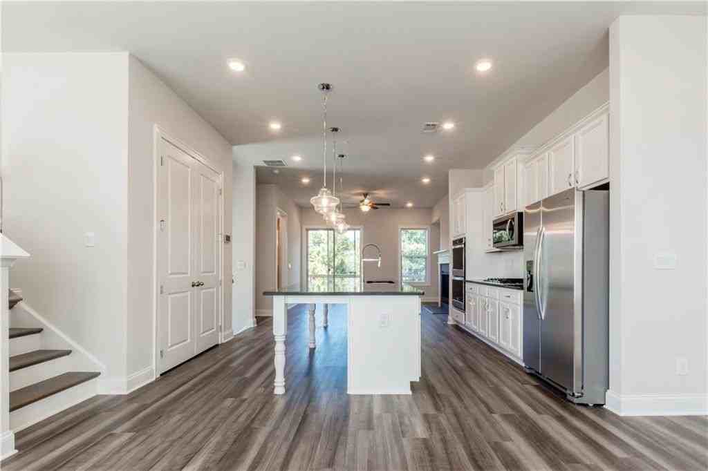 1662 Mountain Top Ln - Photo 6 of 36