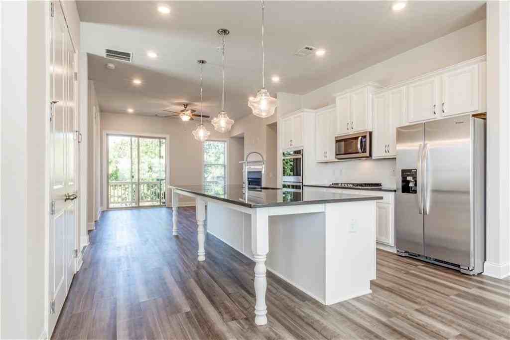 1662 Mountain Top Ln - Photo 7 of 36
