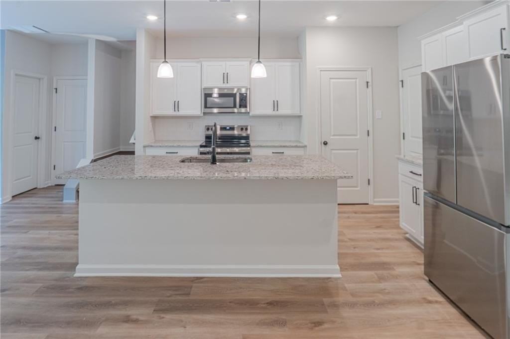 411 Summit View Ln - Photo 3 of 20
