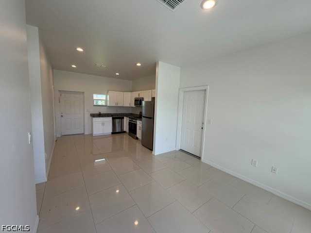 3018 29th St Sw - Photo 7 of 8