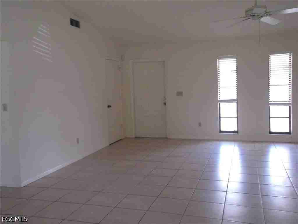 111 Doveside Ln - Photo 4 of 14