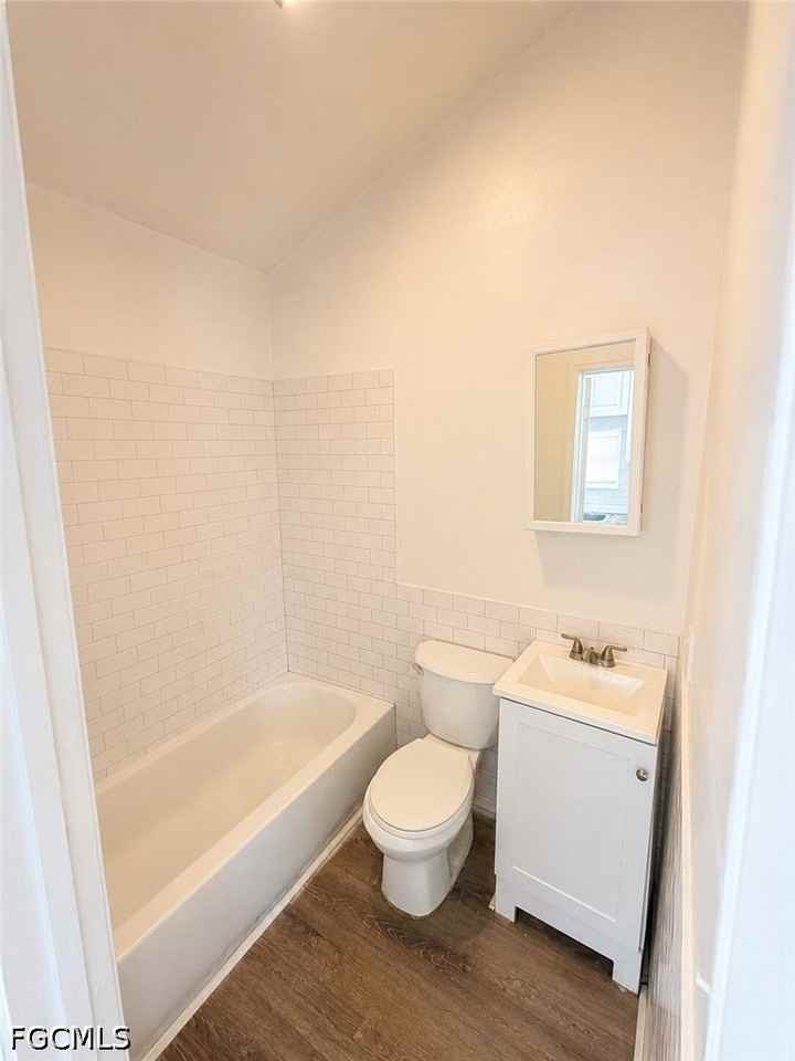 1189 N Tamiami Trl - Photo 2 of 3